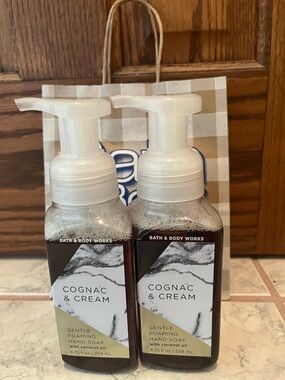 Bath & Body Works Cognac & Cream Gentle Foaming Hand Soap